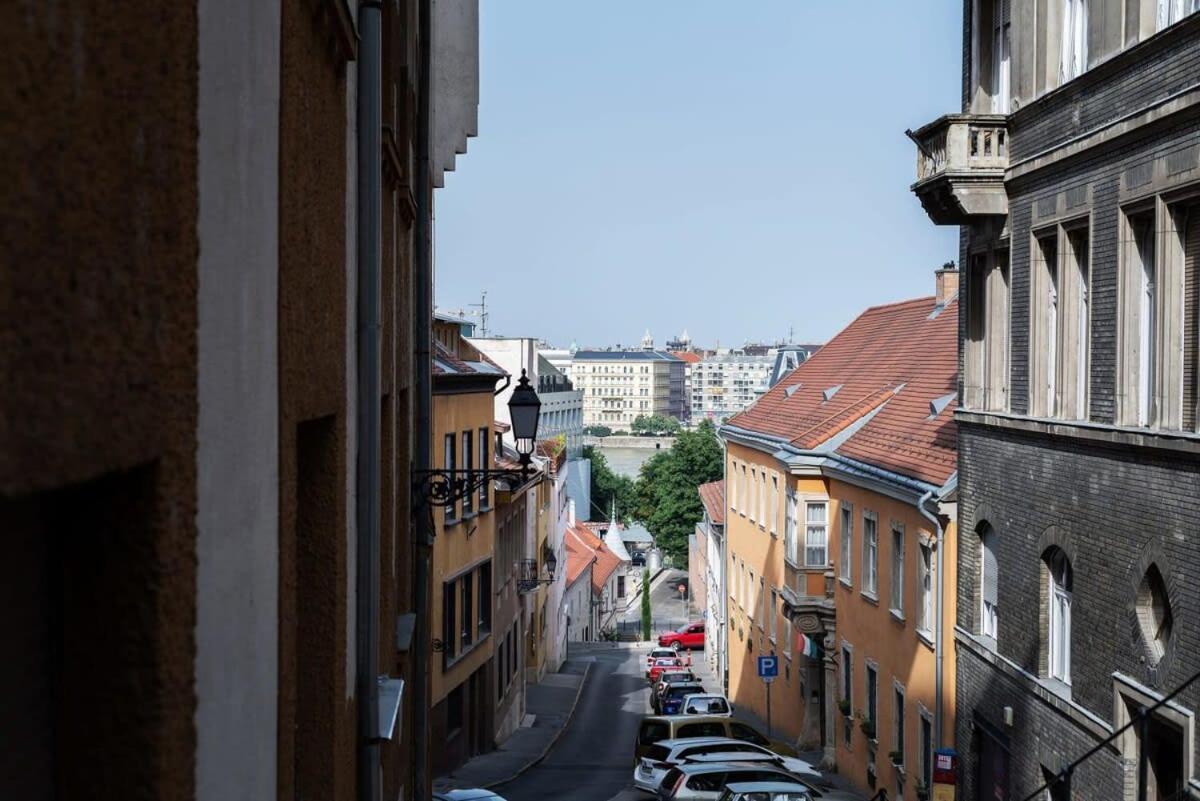 Appartamento Comfy New At Castle Budapest